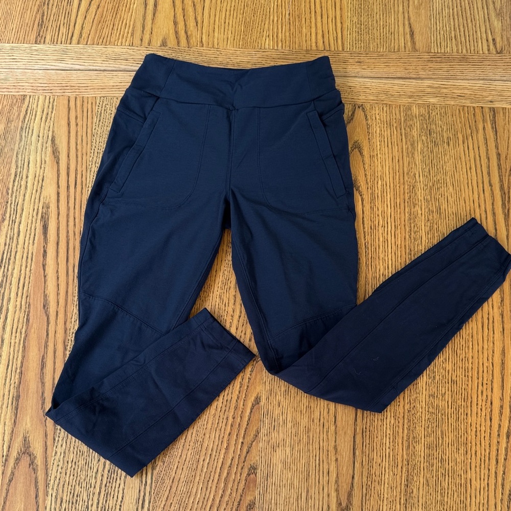 Women’s Athleta leggings